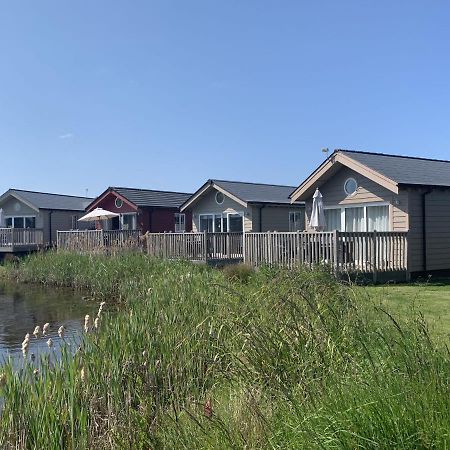 The Lake House At The Bay Filey, Sleeps 4, 1 Dog Welcome For Free Too 外观 照片