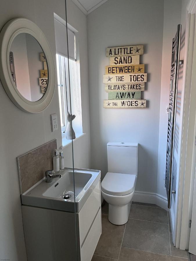 The Lake House At The Bay Filey, Sleeps 4, 1 Dog Welcome For Free Too 外观 照片
