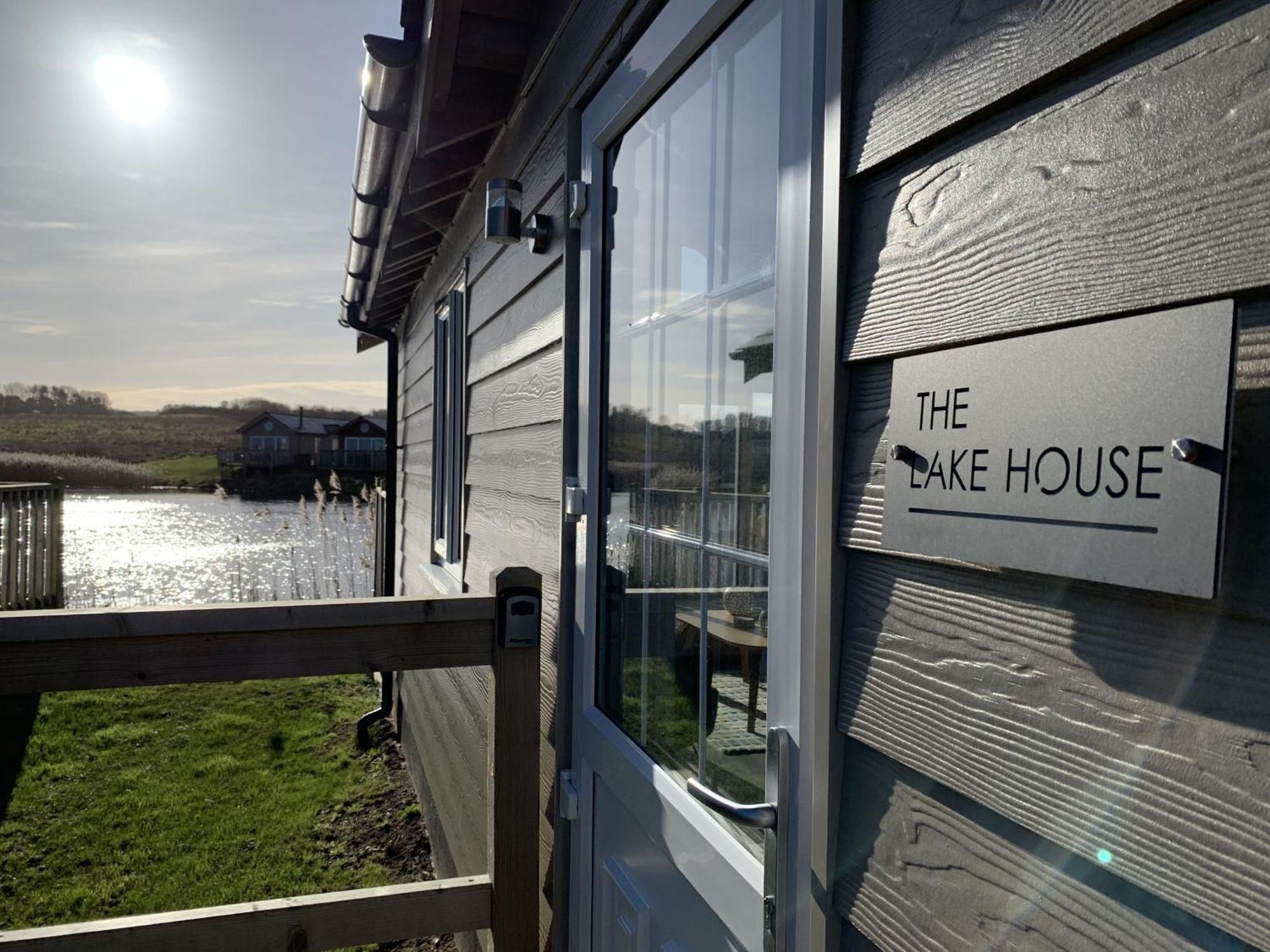 The Lake House At The Bay Filey, Sleeps 4, 1 Dog Welcome For Free Too 外观 照片