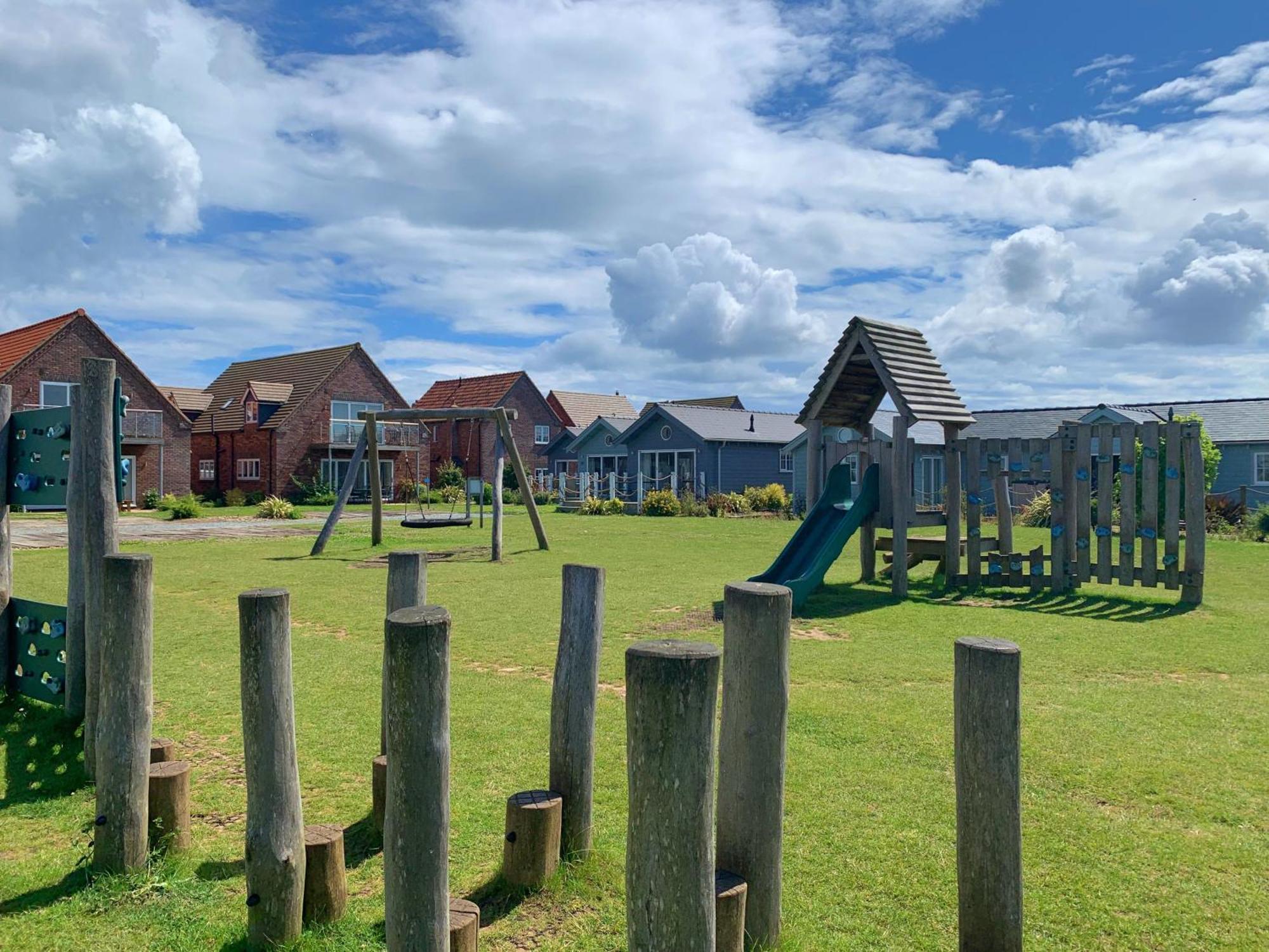 The Lake House At The Bay Filey, Sleeps 4, 1 Dog Welcome For Free Too 外观 照片